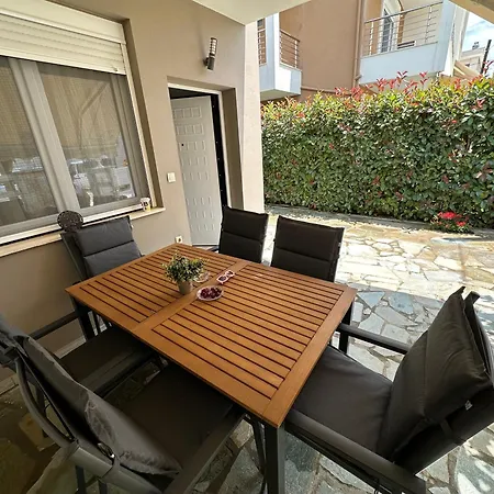 Estia House 1-2 בית נופש *