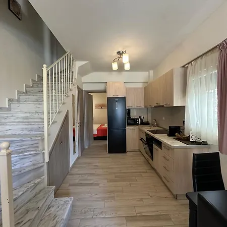 בית נופש Estia House 1-2